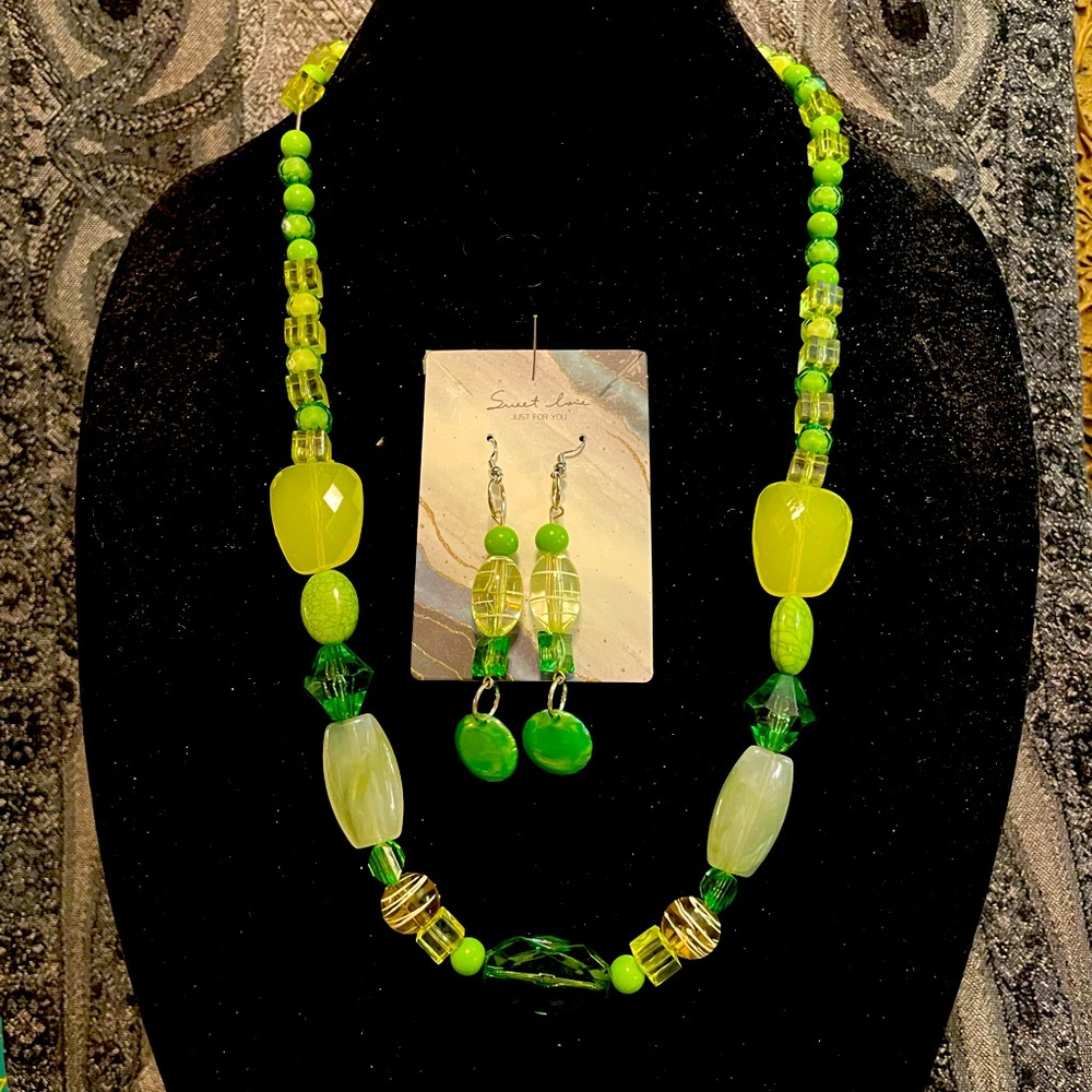 Boutique Lime Green Necklace and Earring Set